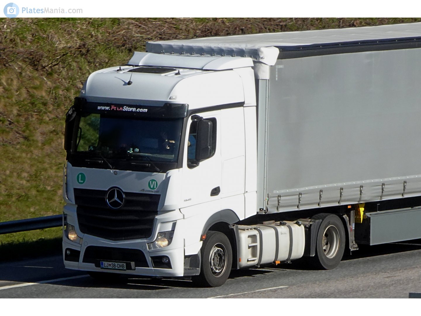 LJ 38-DHB, Mercedes-Benz Actros 3rd gen (MP4/MP5), 2011–