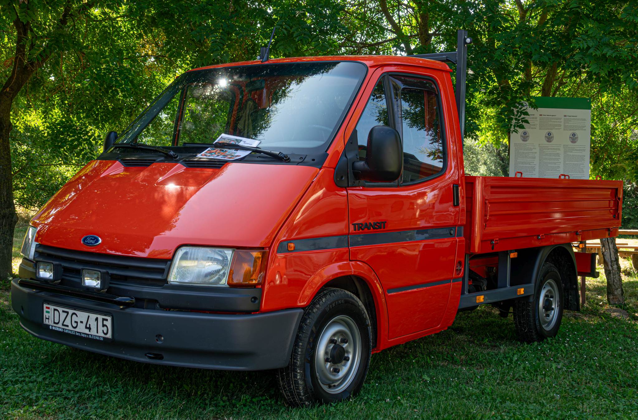 DZG-415, Ford Transit 2nd gen Single Cab, 1986–2003