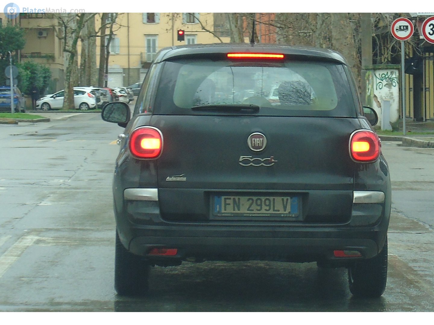 FN 299 LV, FIAT 500L 1st gen Hatch (330), 2012–2017