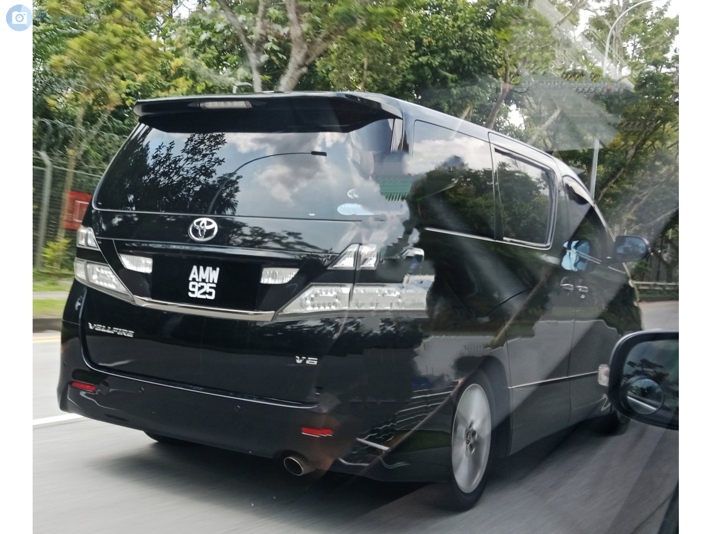 AMW 925, Toyota Vellfire 1st gen (AH20), 2008–2015