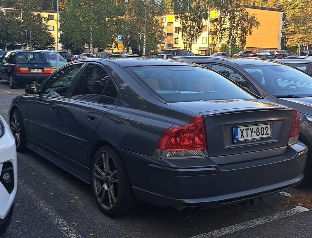 XTY-802, Volvo S60 1st gen (384), 2001–2009