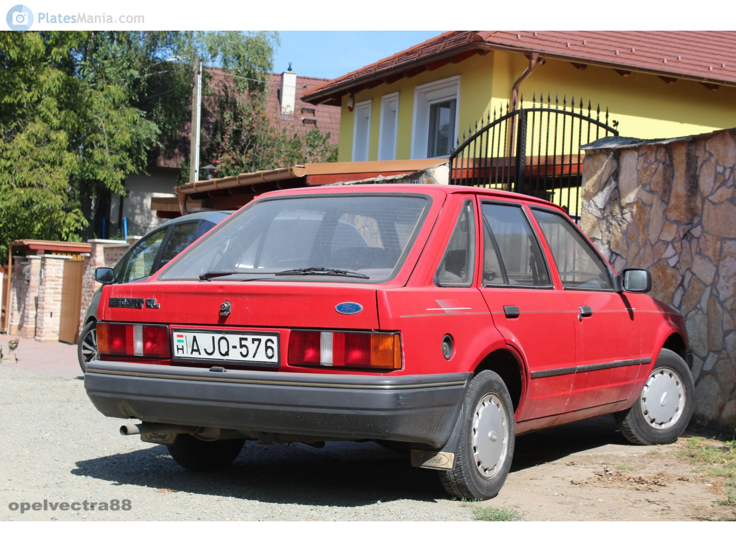 AJQ-576, Ford Escort 4th gen 5-door Hatch (AAF; Global-market), 1986–1990 (–1992 for LATAM-market)