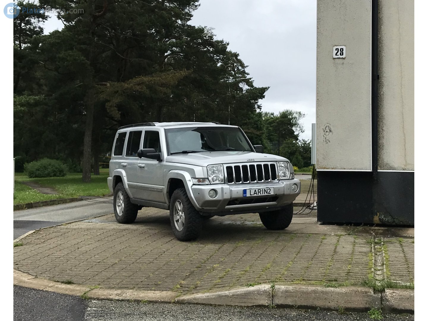 LARIN2, Jeep Commander 1st gen (XK/XH; Global-market), 2005–2010