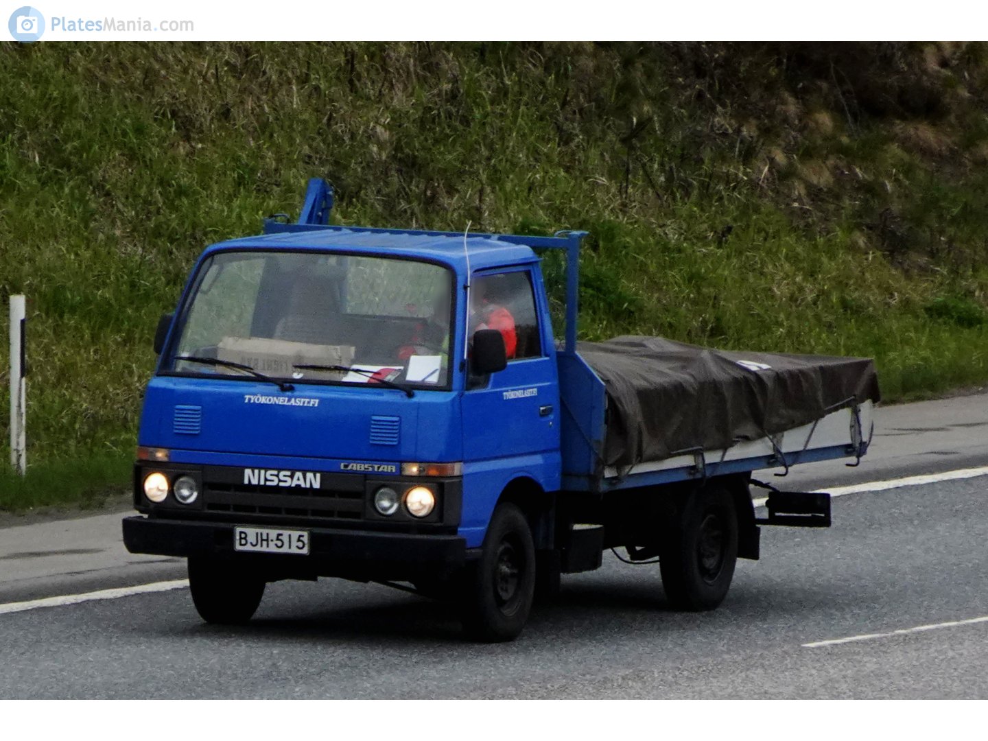 BJH-515, Nissan Cabstar 