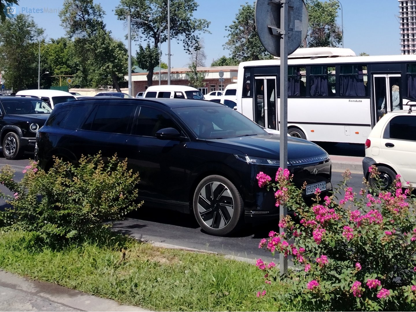 85 U 983 OA, DongFeng Eπ008 