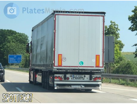 6J9 8360, Schmitz