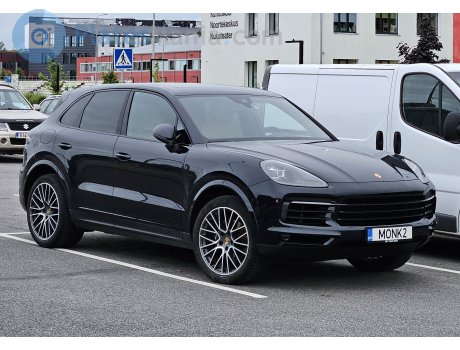 MONK2, Porsche Cayenne