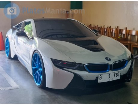 B 1 FBI, BMW i8