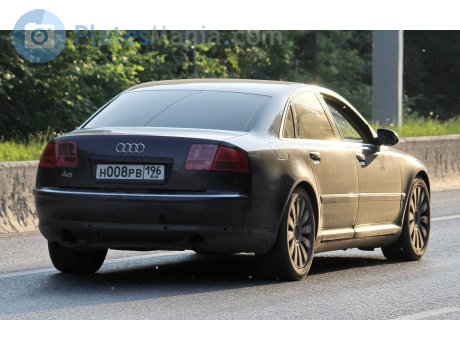 н008рв196, Audi A8