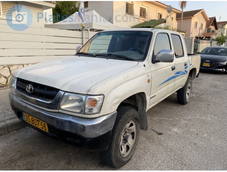 35-807-56, Toyota Hilux