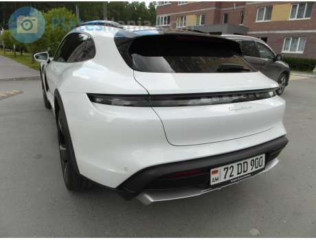 72 DD 900, Porsche Taycan