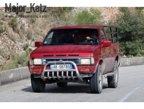 AB 387 BG, Nissan