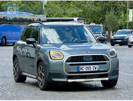 HC-055-ZW, MINI Countryman