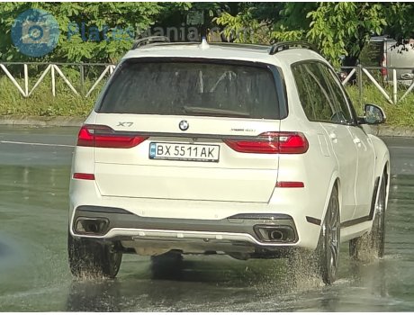 BX 5511 AK, BMW X7