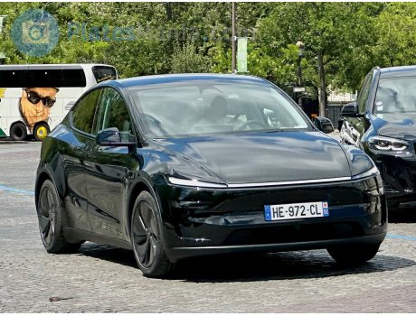 HE-972-CL, Tesla Model Y