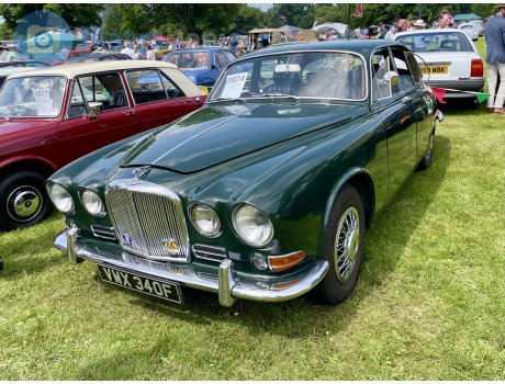 VWX 340F, Daimler Sovereign