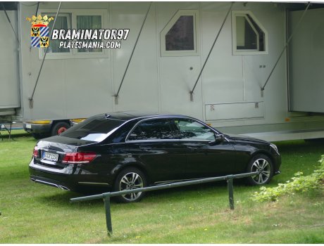 B CR 1158, Mercedes-Benz E-Klasse