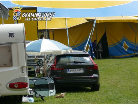 2-GUL-612, Volvo V60