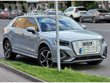 AB 1001 YY, Audi Q2