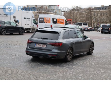 2-DUL-981, Audi RS4