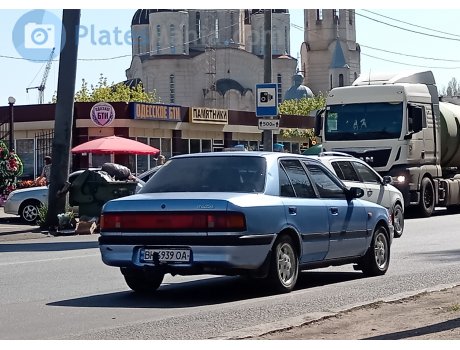 BH 6939 OA, Mazda 323