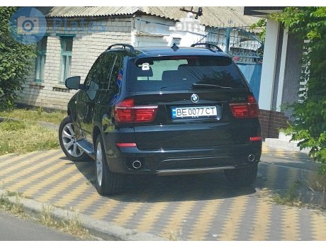 BE 0077 CT, BMW X5