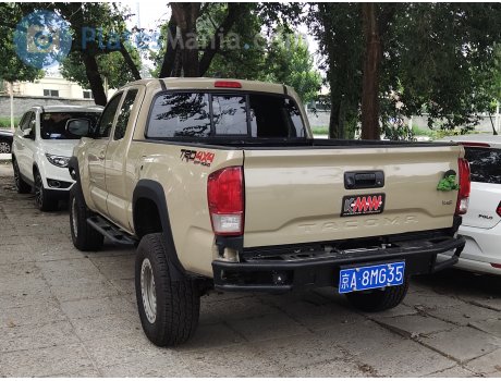 京A·8MG35, Toyota Tacoma