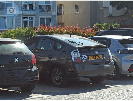 FD57 UOO, Toyota Prius