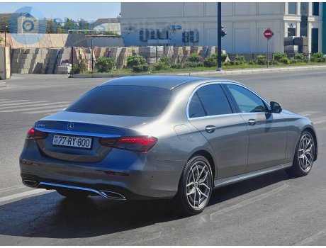 77 RY 800, Mercedes-Benz E-Klasse