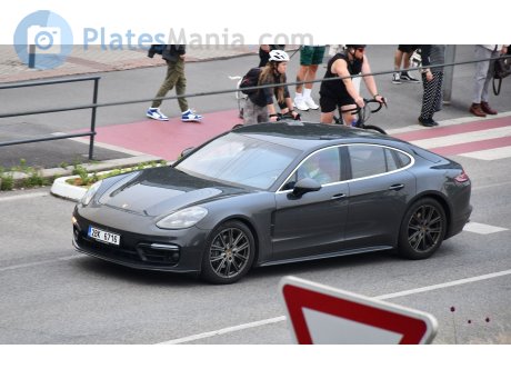 2BK 6716, Porsche Panamera