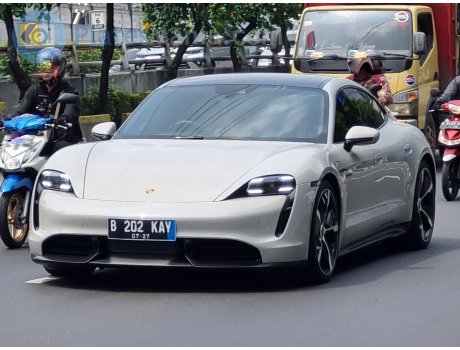 B 202 KAY, Porsche Taycan