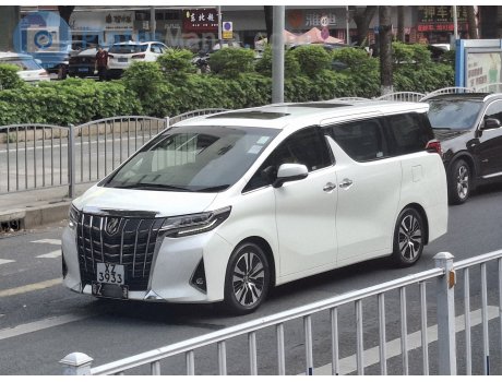 XZ 3933, Toyota Alphard