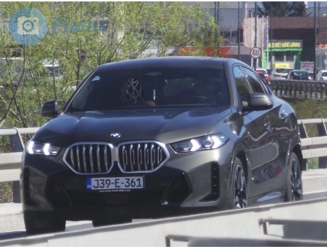J39-E-361, BMW X5