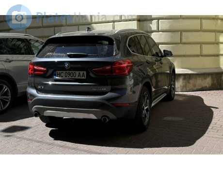 HC 0900 AA, BMW X1