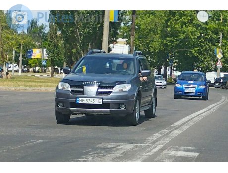 BE 5745 HE, Mitsubishi Outlander