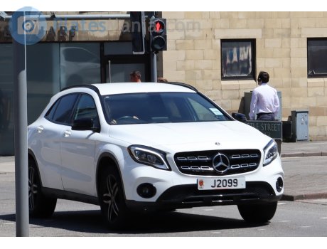 J2099, Mercedes-Benz GLA-Klasse