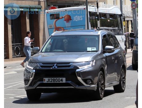 J128004, Mitsubishi Outlander