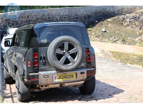 J134028, Land Rover Defender