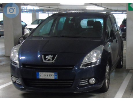 EC 677 PH, Peugeot 5008