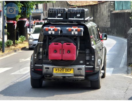 XS20 DEF, Land Rover Defender