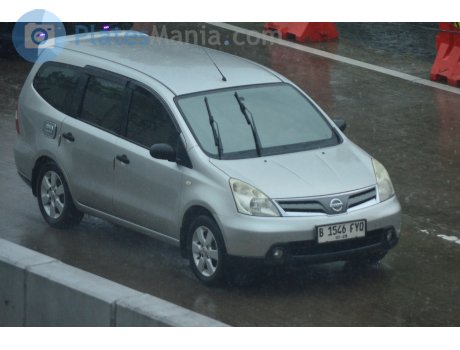 B 1546 FYQ, Nissan Livina