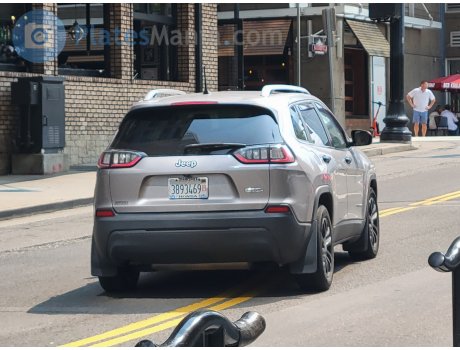 3893469 B, Jeep Cherokee