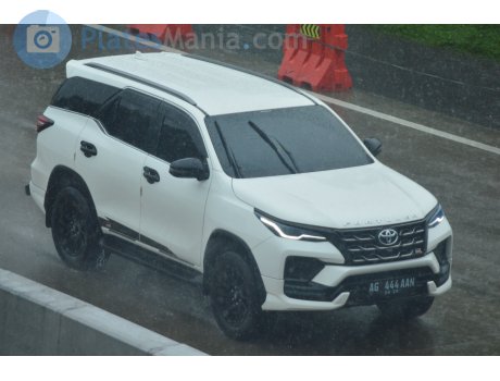 AG 444 AAN, Toyota Fortuner