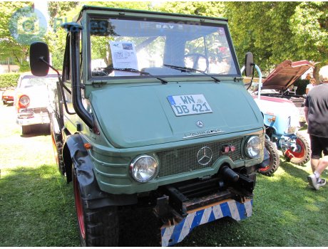 WN DB 421, Mercedes-Benz Unimog