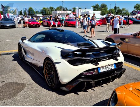 GP 052 BF, McLaren 720S