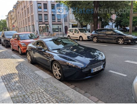 AZ-360-DL, Aston Martin V8 Vantage