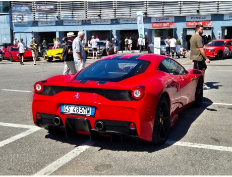 GS 483 MW, Ferrari 458
