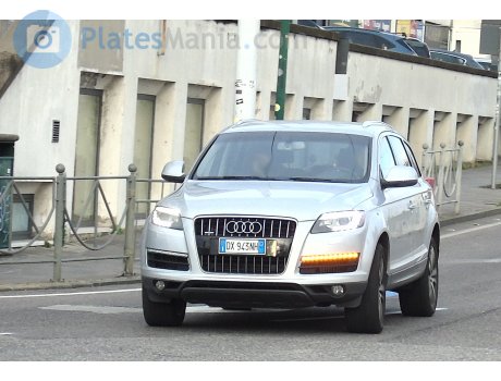 DX 943 NH, Audi Q7