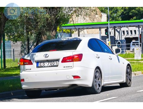 ES-7001, Lexus IS