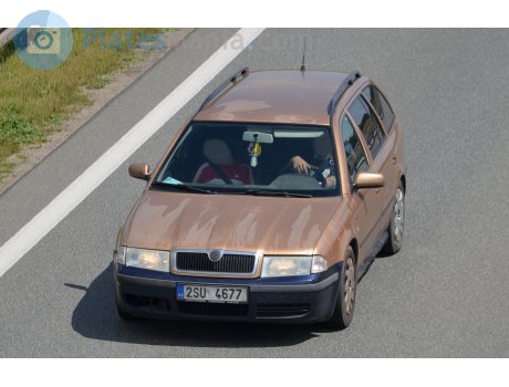 2SU 4677, Skoda Octavia